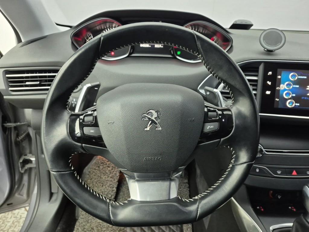 Peugeot 308 - Vista 9