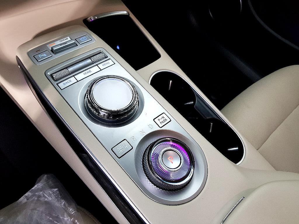 Genesis GV70 - Vista 12