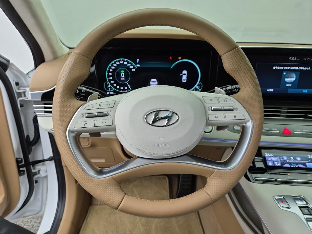 HYUNDAI Grandeur - Vista 9