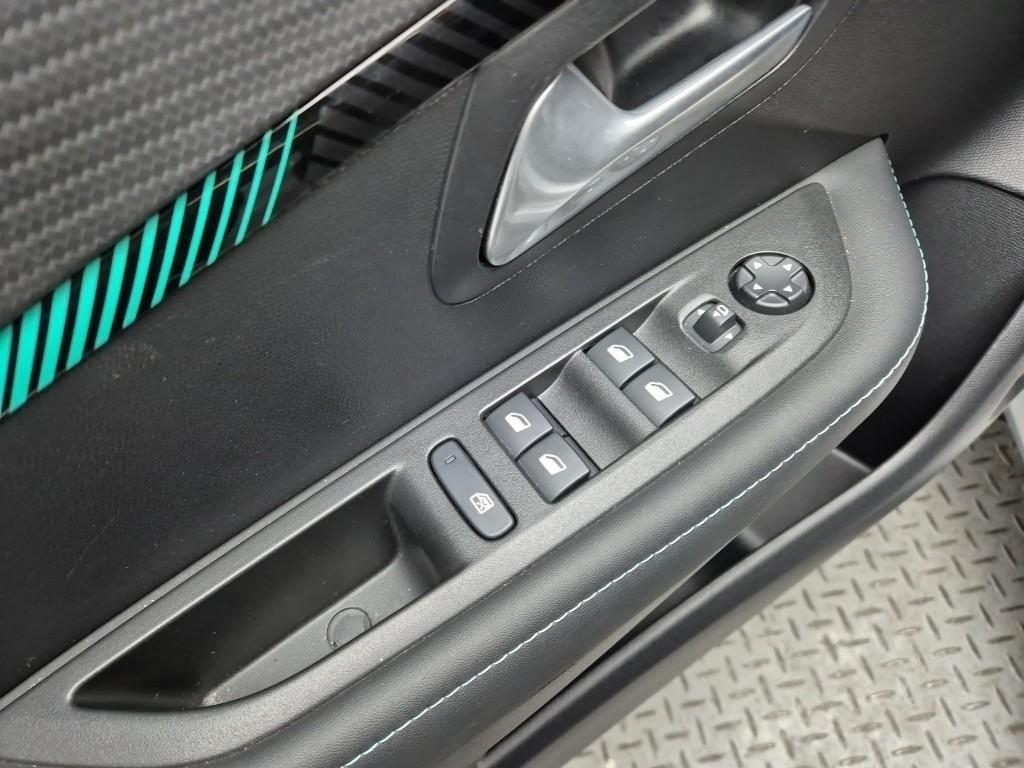 Peugeot 208 2022 Plateado - Importación desde Corea - HF Imports Iquique - Foto 17