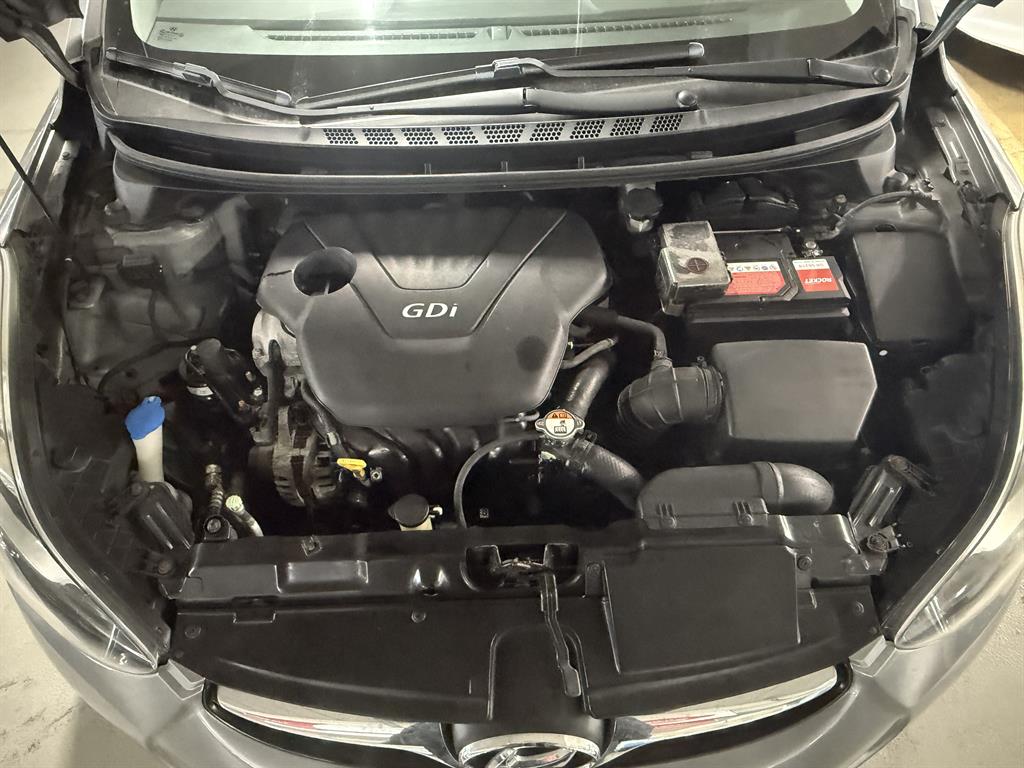 HYUNDAI Avante 2011 Gris - Importación desde Corea - HF Imports Iquique - Foto 17