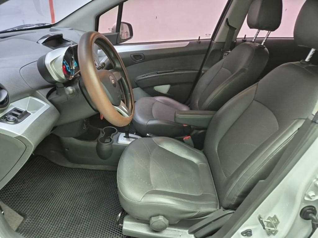 Chevrolet Spark - Vista 11