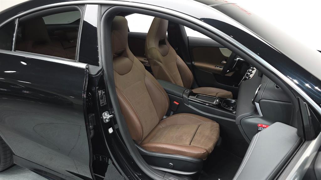 Mercedes Benz CLA Class - Vista 10