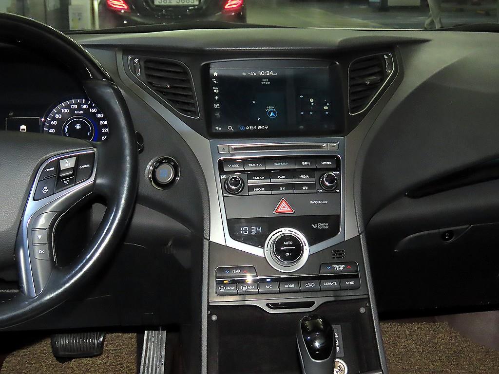 HYUNDAI Grandeur - Vista 11