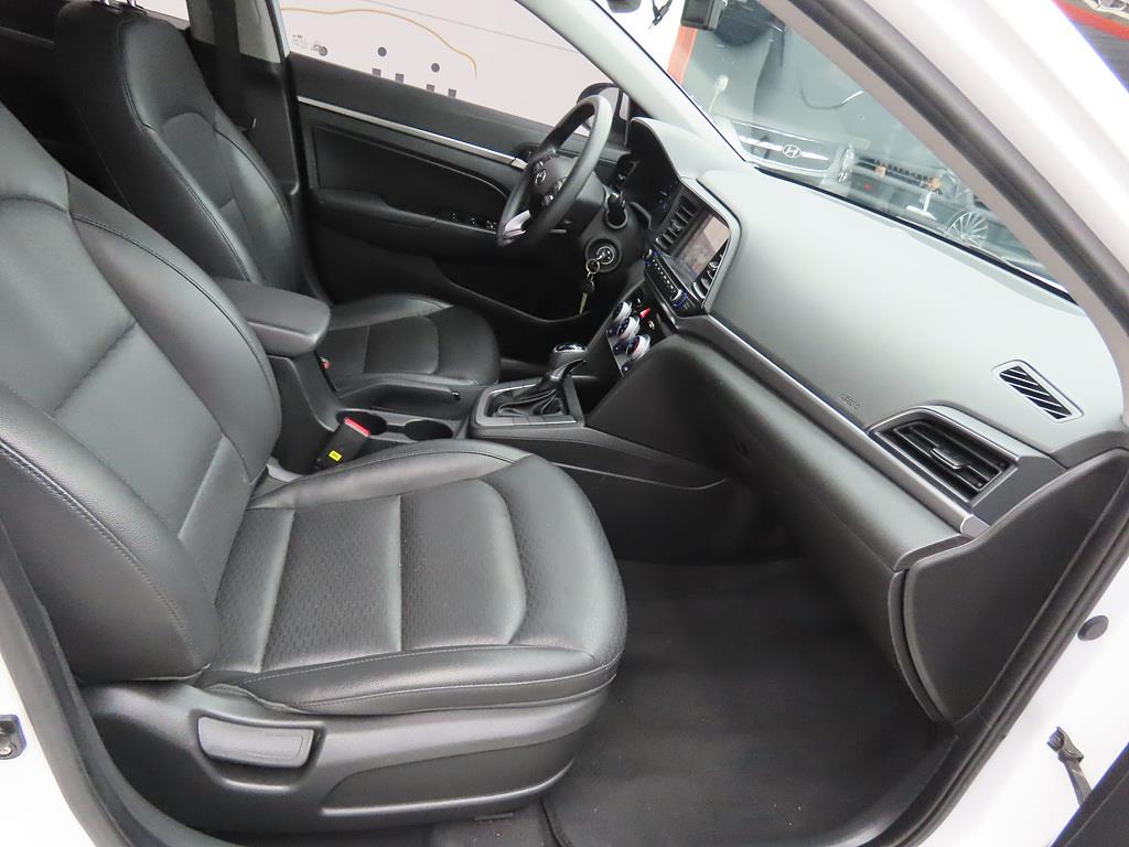 HYUNDAI Avante - Vista 6