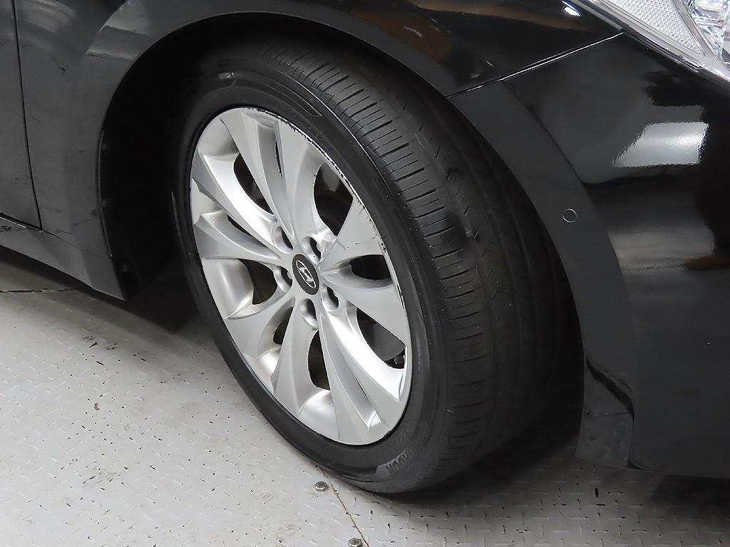 HYUNDAI Grandeur - Vista 9