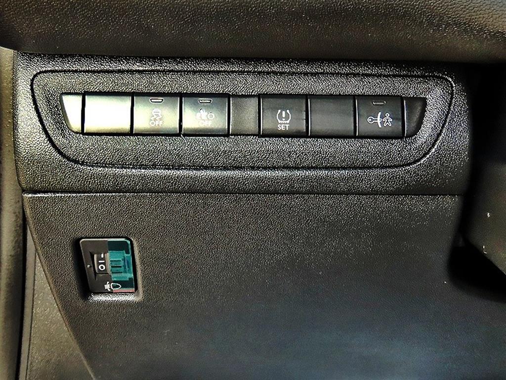 Peugeot 208 - Vista 12