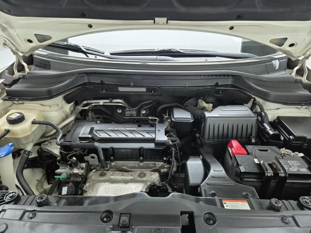 Ssangyong Tivoli - Vista 5