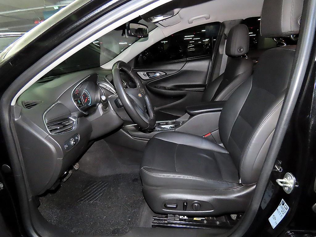 Chevrolet Malibu - Vista 6