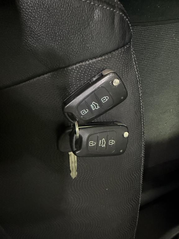 HYUNDAI Avante 2011 Gris - Importación desde Corea - HF Imports Iquique - Foto 20