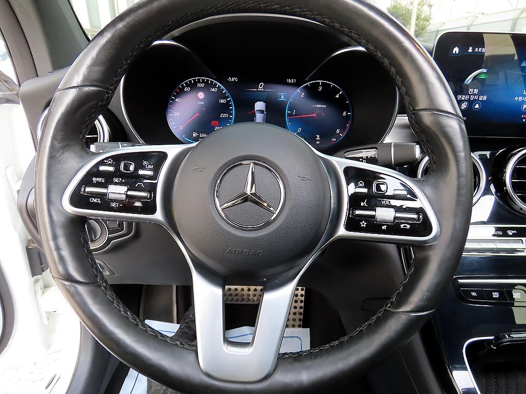 Mercedes Benz GLC Class - Vista 8