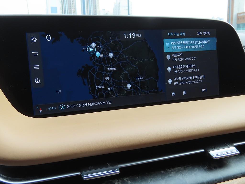 Genesis G90 - Vista 12