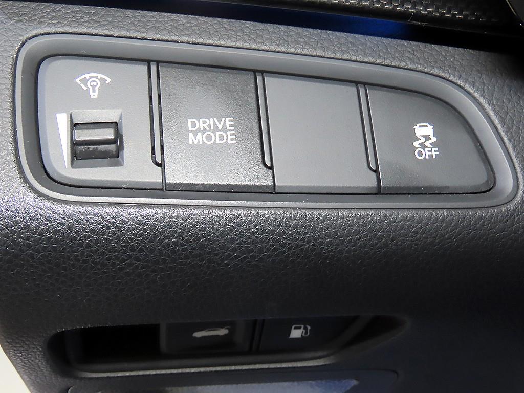 HYUNDAI Grandeur 2016 Blanco - Importación desde Corea - HF Imports Iquique - Foto 13