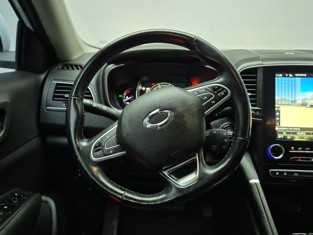 SAMSUNG QM6 - Vista 9