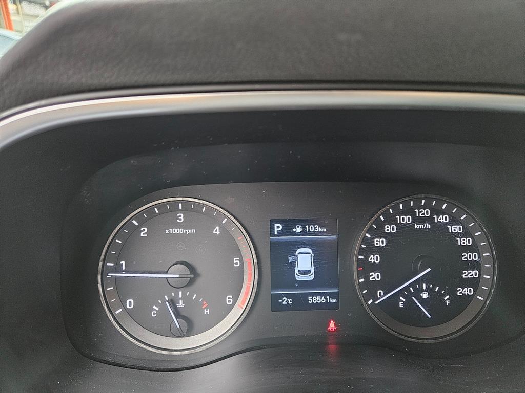 HYUNDAI Tucson - Vista 5