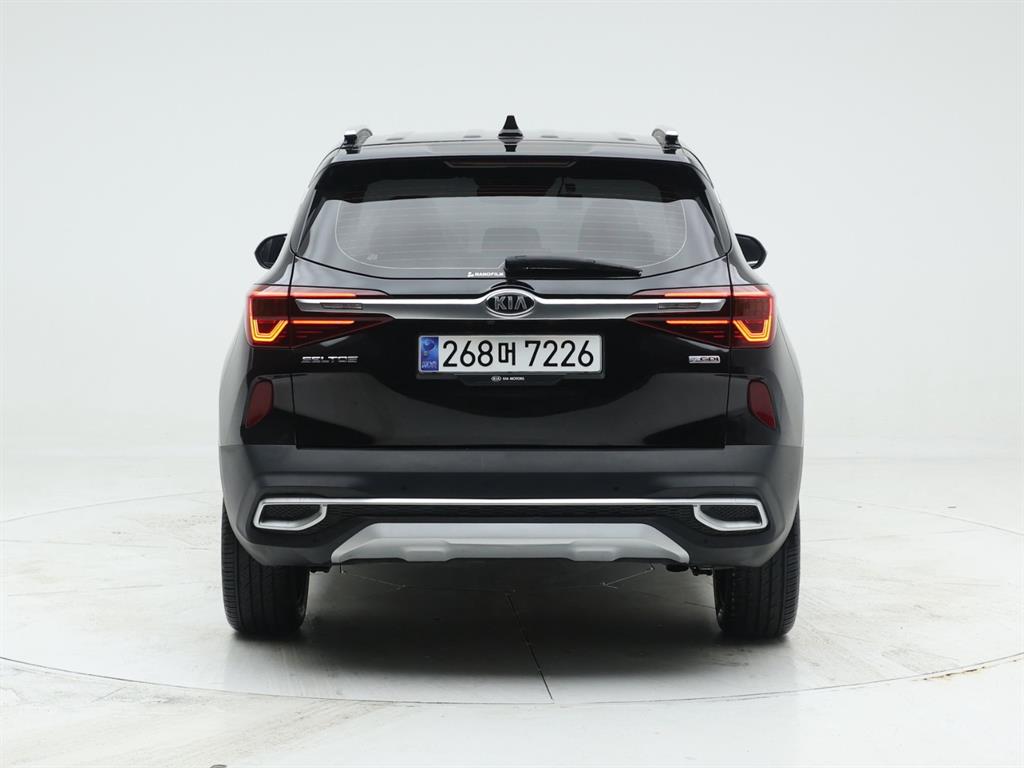 KIA Seltos - Vista 9