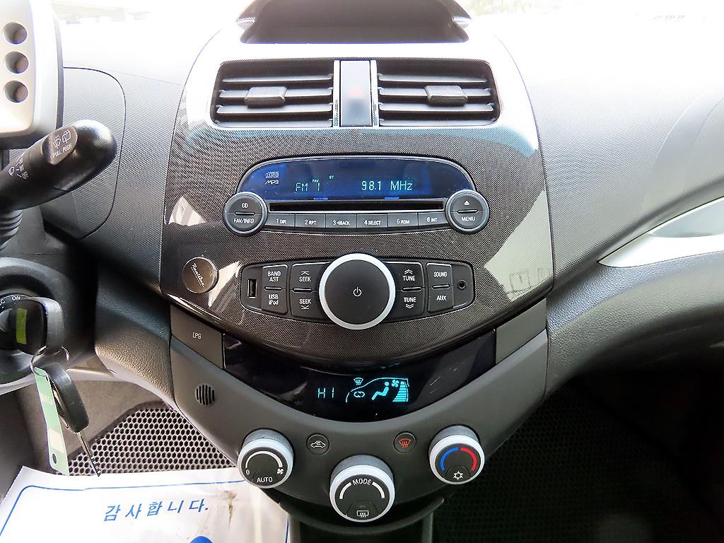 Chevrolet Spark 2012 the color of pearl - Importación desde Corea - HF Imports Iquique - Foto 13