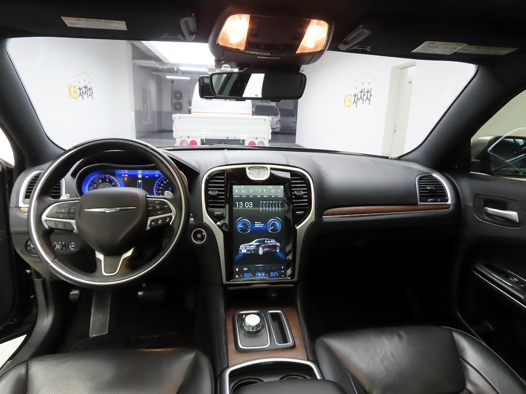 Chrysler 300C - Vista 8