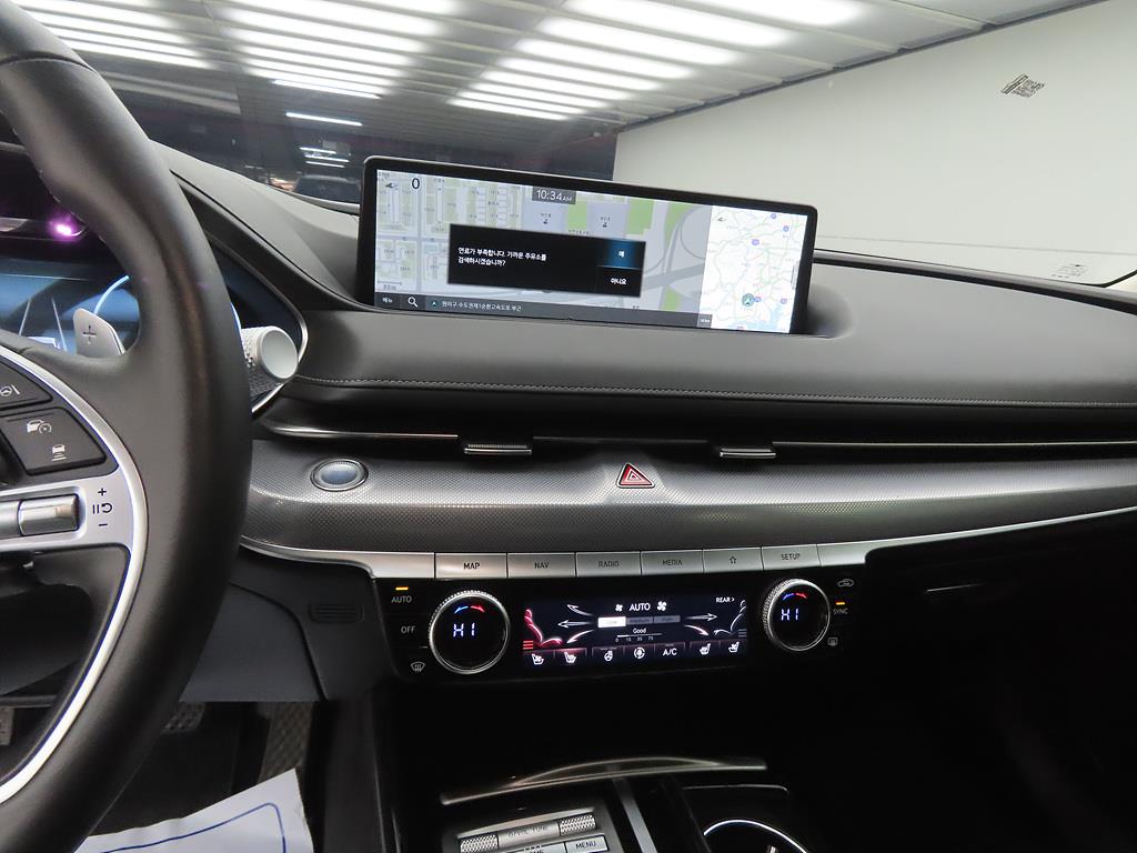 Genesis G80 - Vista 10