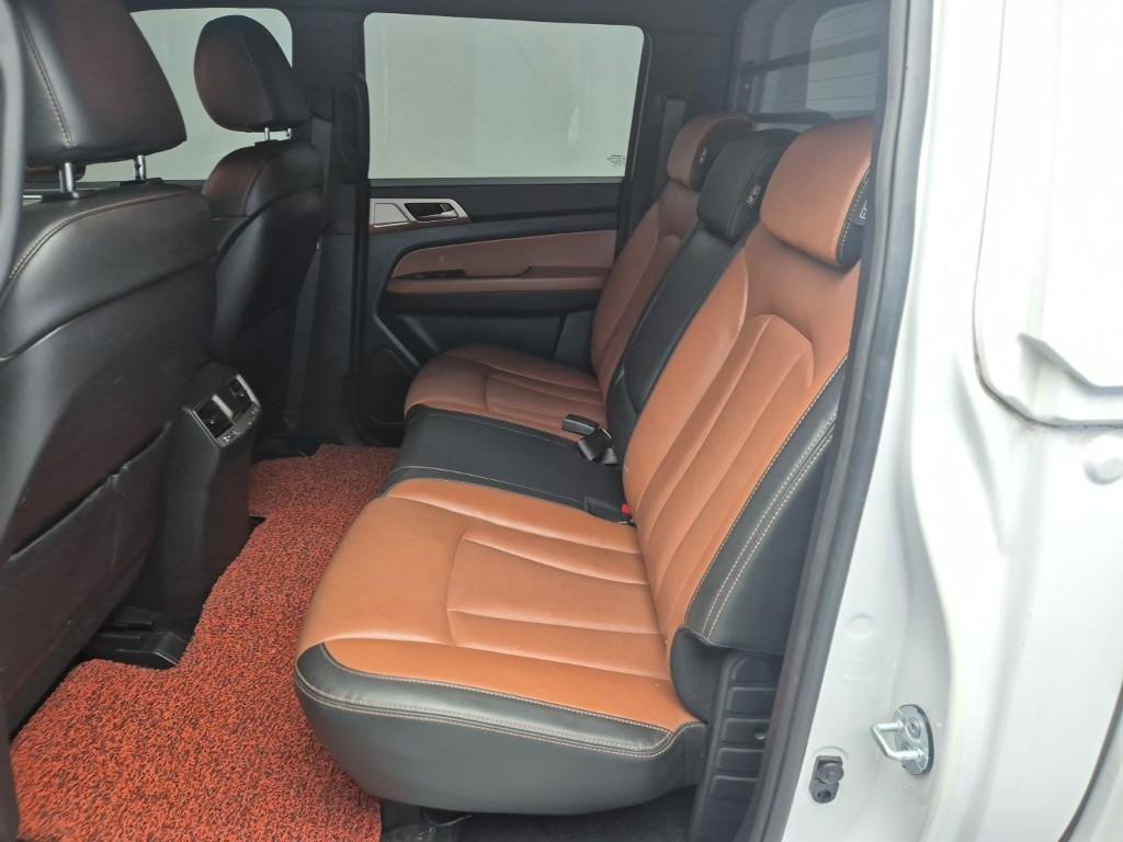 Ssangyong Rexton - Vista 12