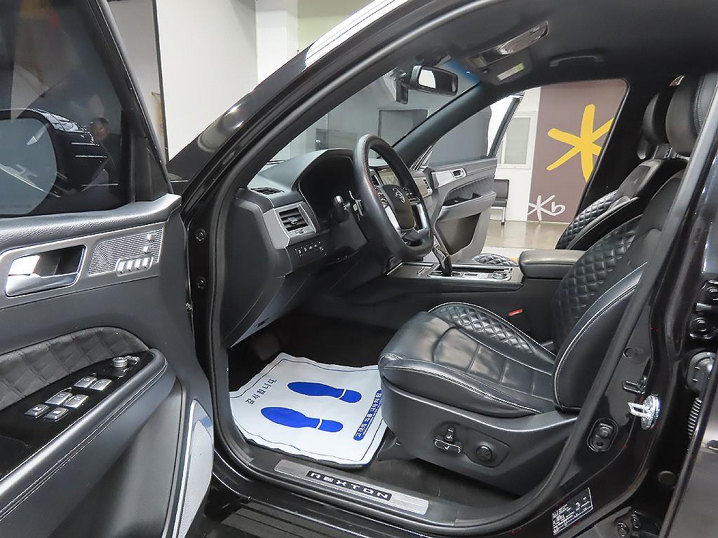 Ssangyong Rexton 2021 Negro - Importación desde Corea - HF Imports Iquique - Foto 13