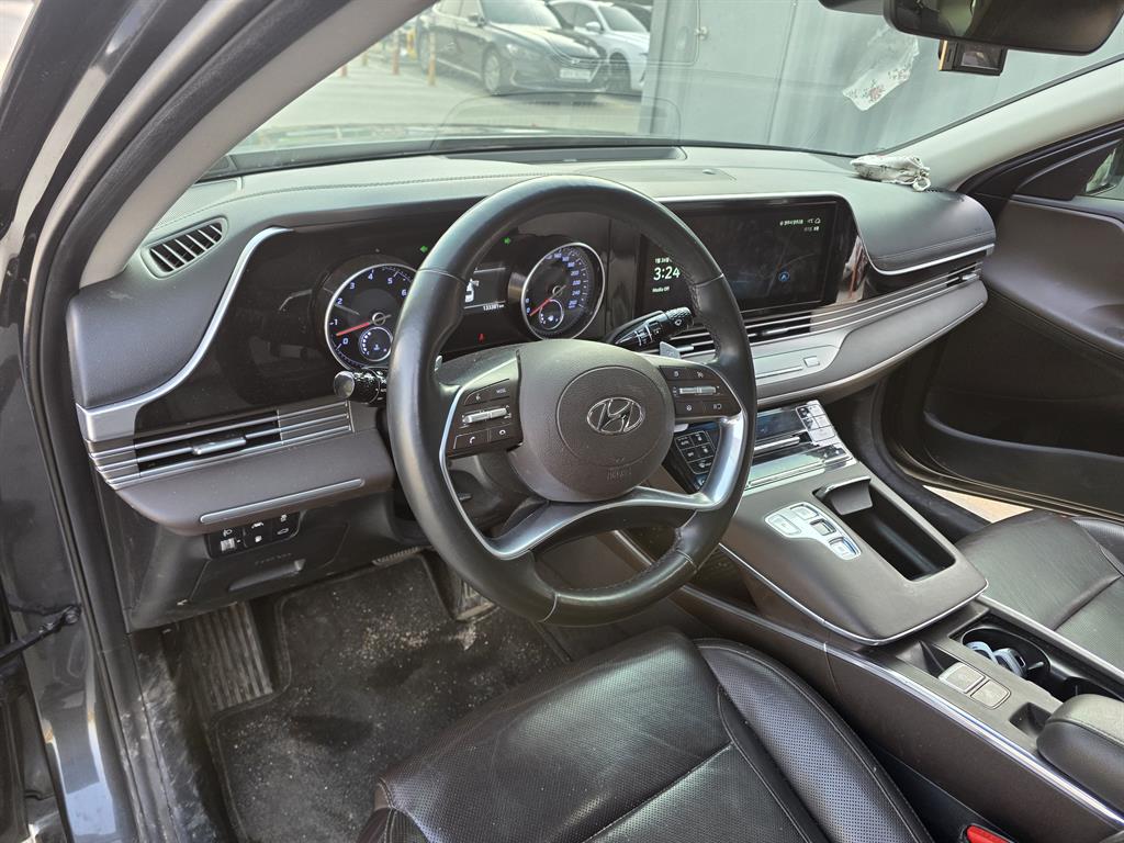 HYUNDAI Grandeur - Vista 7