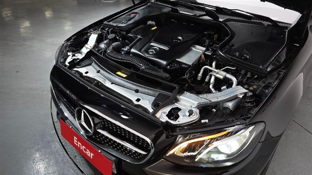 Mercedes Benz E class 2019 Negro - Importación desde Corea - HF Imports Iquique - Foto 20