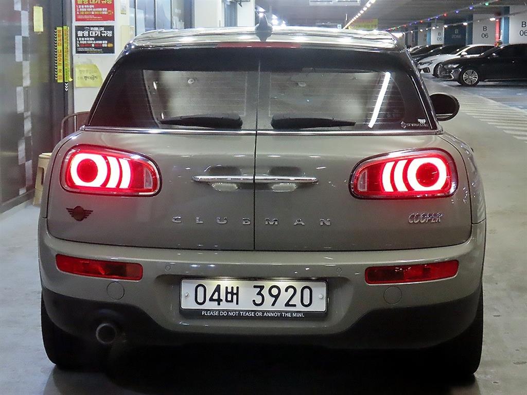 Mini Clubman - Vista 5