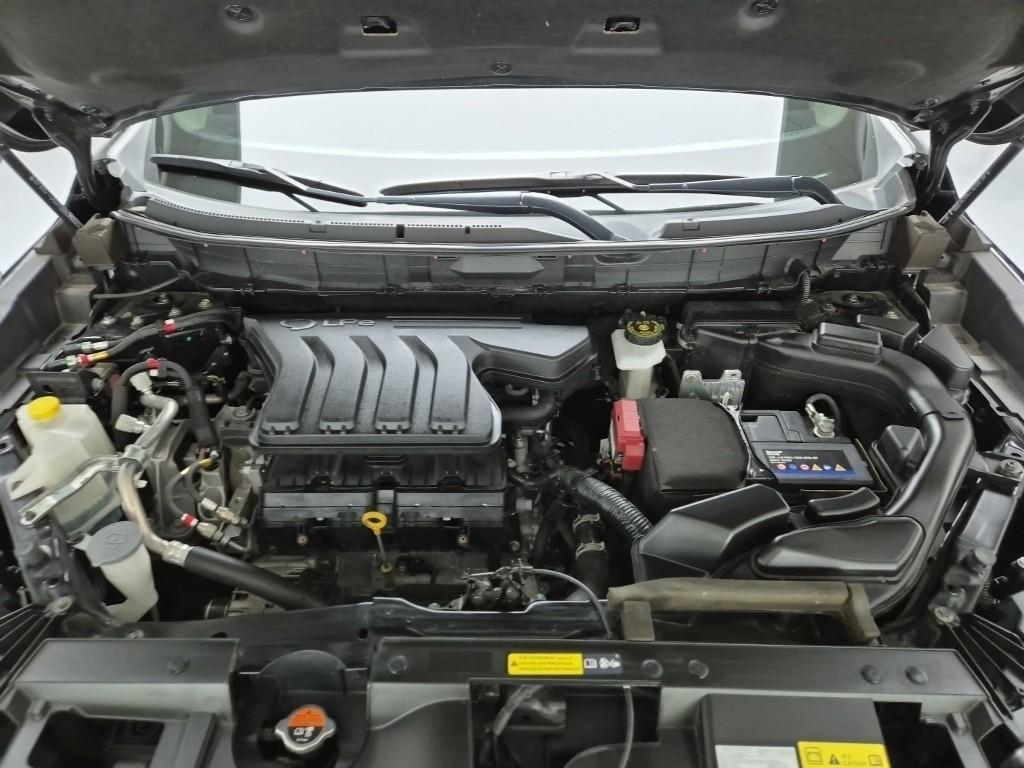 SAMSUNG QM6 - Vista 5