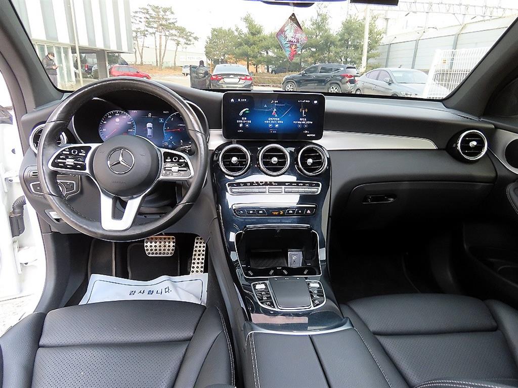 Mercedes Benz GLC Class - Vista 7