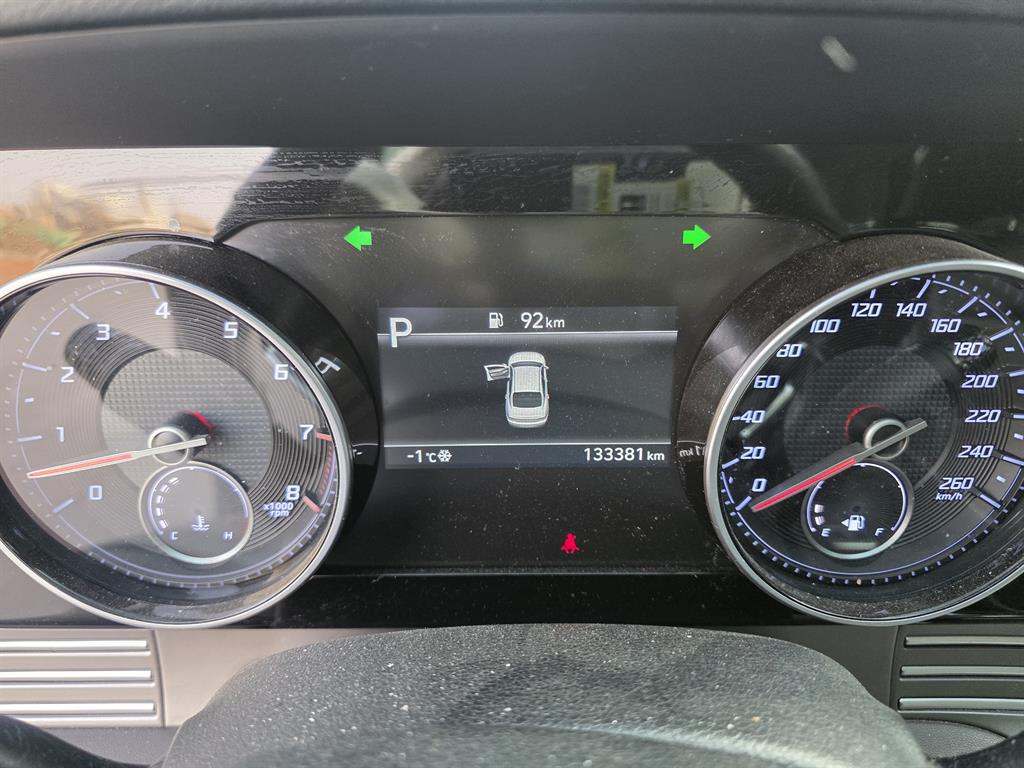 HYUNDAI Grandeur - Vista 10