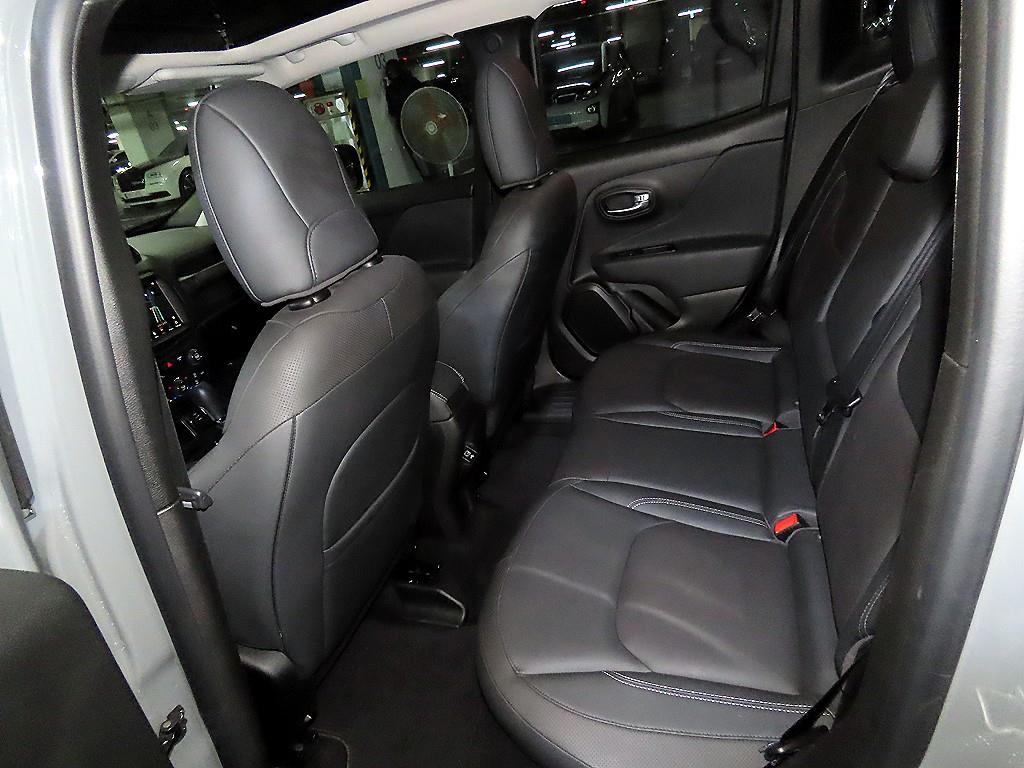 Jeep Renegade - Vista 7