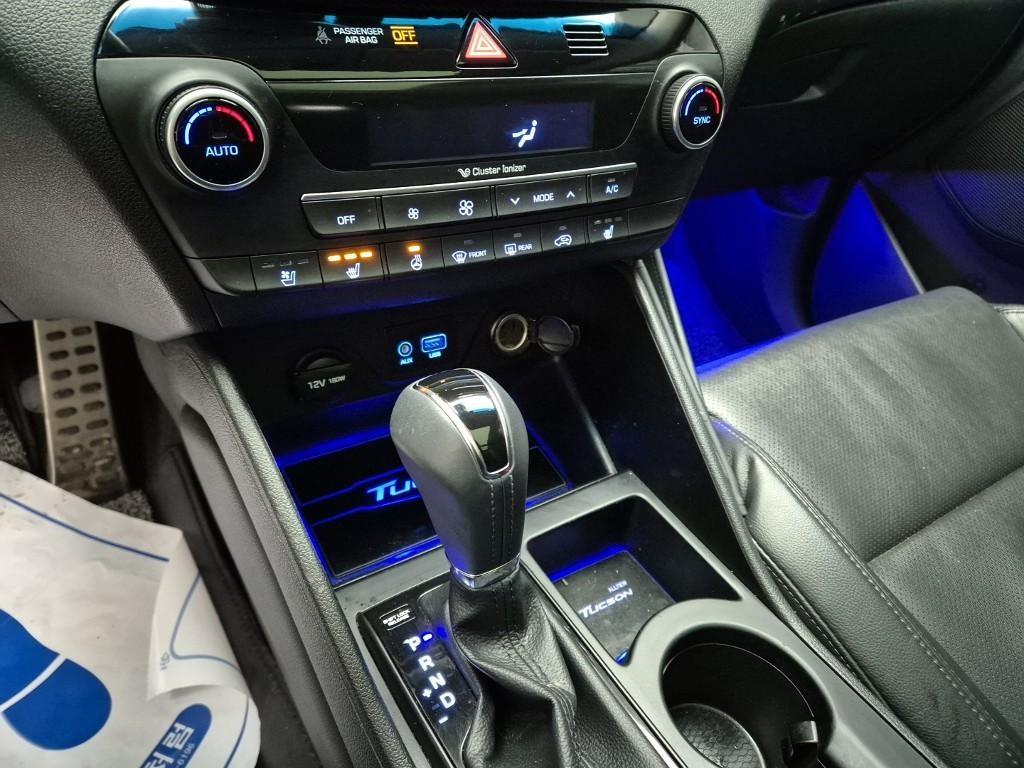 HYUNDAI Tucson - Vista 10