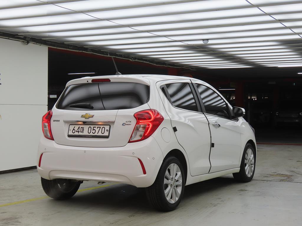 Chevrolet Spark - Vista 4