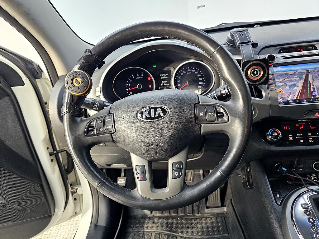 KIA Sportage - Vista 11