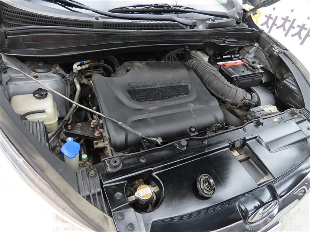 HYUNDAI Tucson 2010 Plateado - Importación desde Corea - HF Imports Iquique - Foto 17