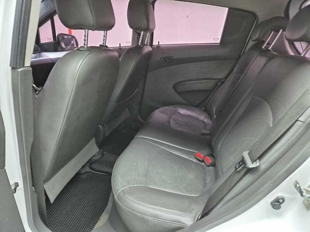 Chevrolet Spark - Vista 12