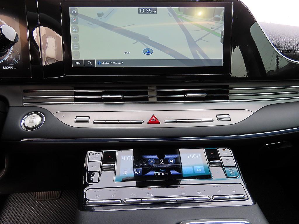 HYUNDAI Grandeur - Vista 12