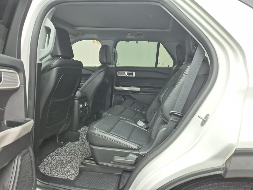 Ford Explorer - Vista 12