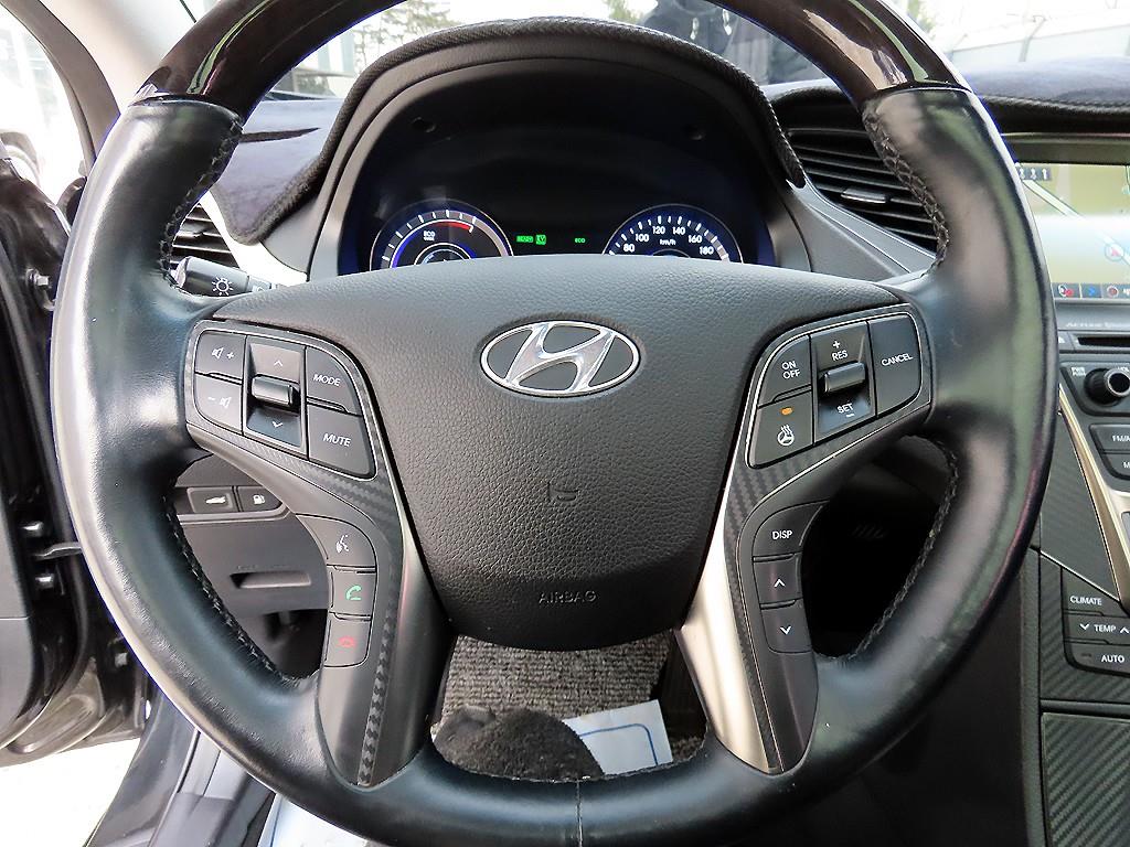 HYUNDAI Grandeur - Vista 8