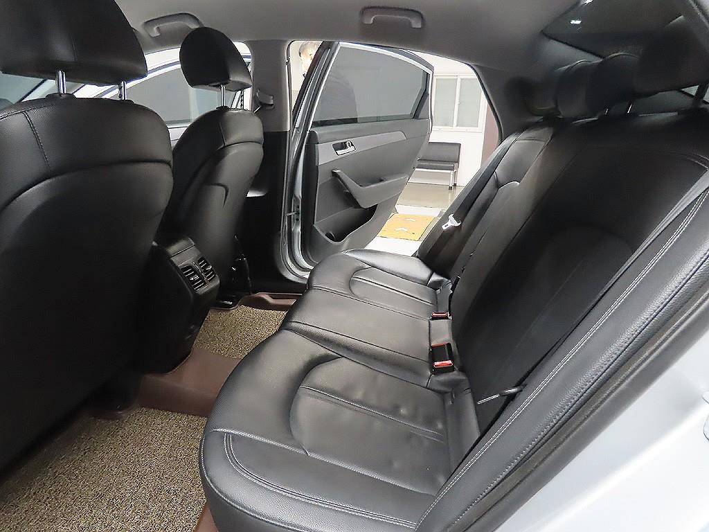 HYUNDAI Sonata 2018 Gris - Importación desde Corea - HF Imports Iquique - Foto 9