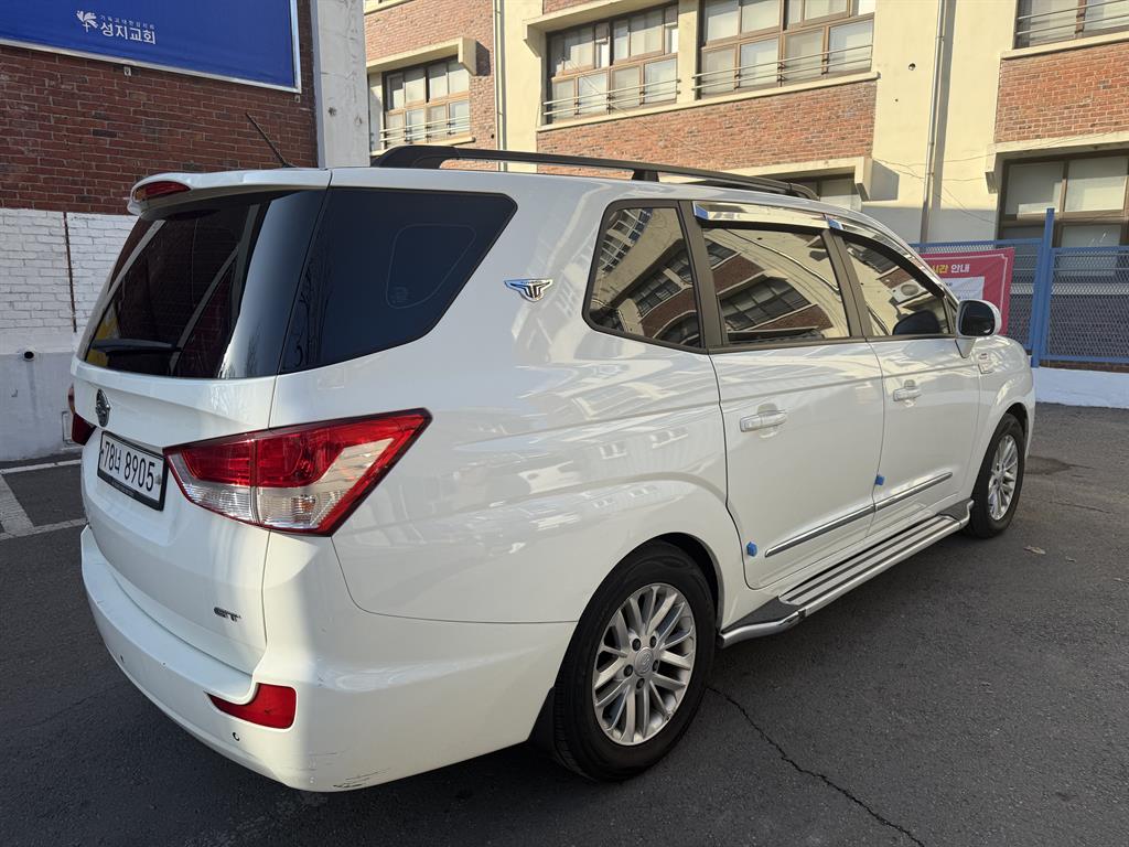 Ssangyong Korando - Vista 4