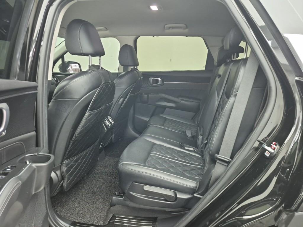 KIA Sorento - Vista 12