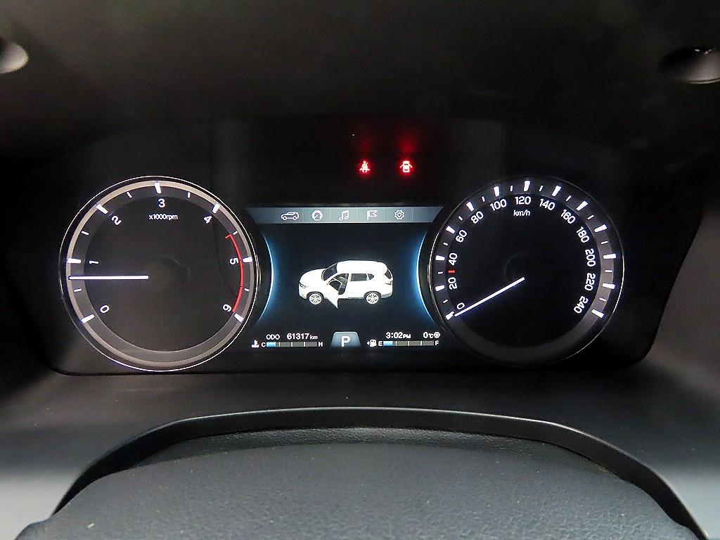 Ssangyong Rexton - Vista 9