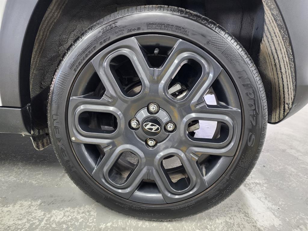 HYUNDAI Casper - Vista 5