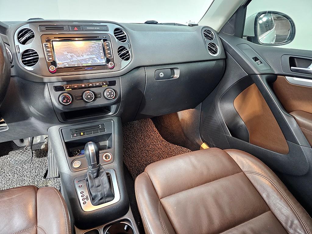 Volkswagen Tiguan - Vista 10