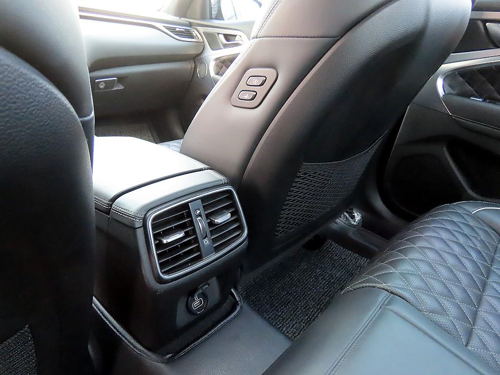 Genesis G70 2018 Negro - Importación desde Corea - HF Imports Iquique - Foto 16