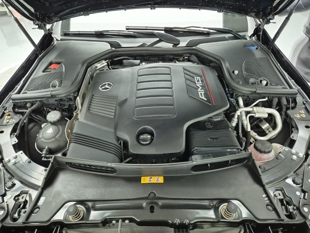 Mercedes Benz AMG GT - Vista 5