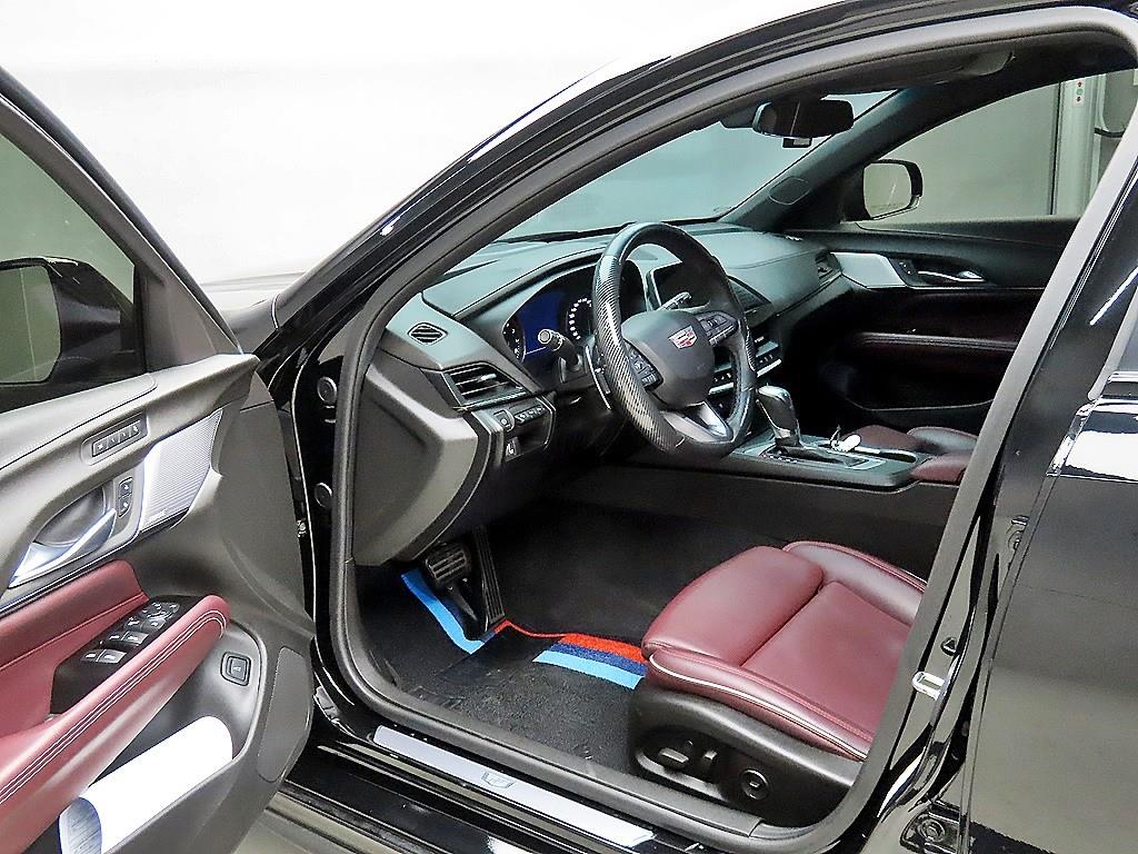 Cadillac CT4 - Vista 5