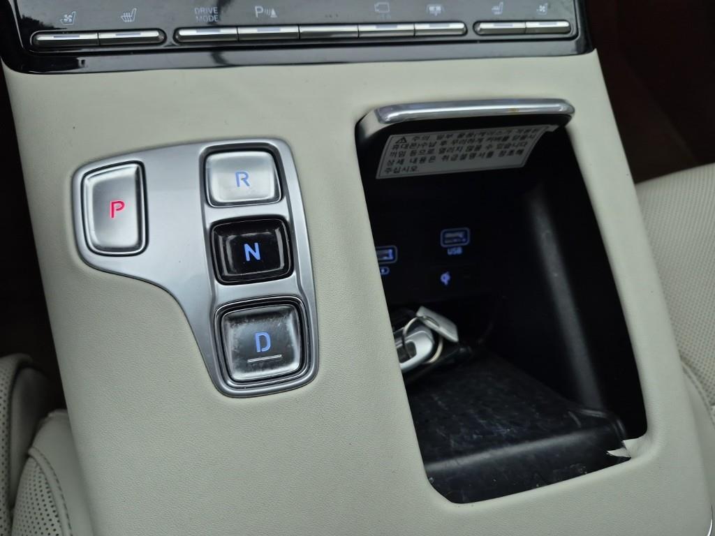 HYUNDAI Grandeur - Vista 7